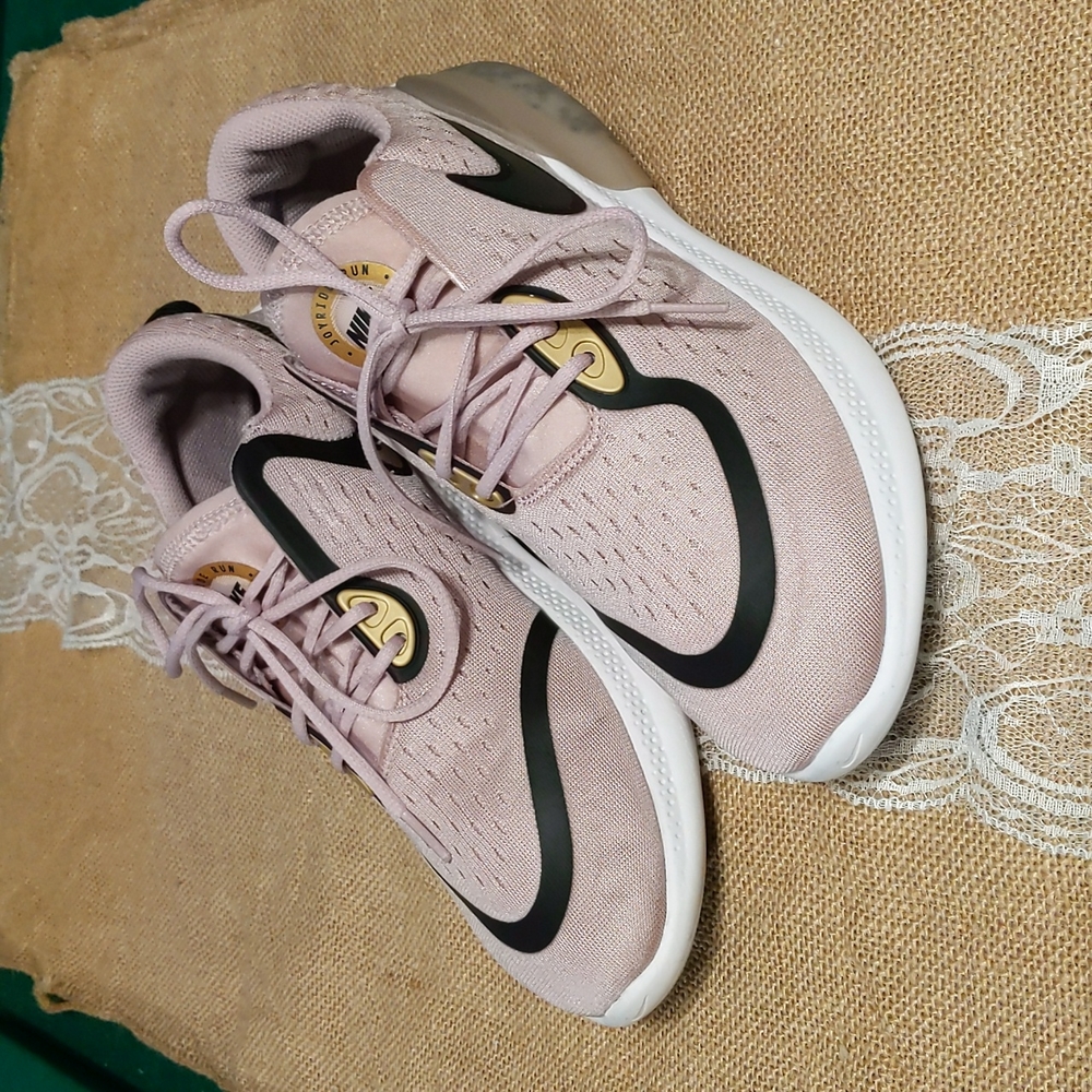 Nike Joyride Dual Run Women's Running Shoes Sz 10.5, Plum/Chalk